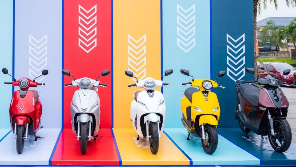 Thu Mua Đồ Công Nghệ Cũ - Định giá nhanh sau 1 tin nhắn 131 Xehay VinFast Evo200 151123 2