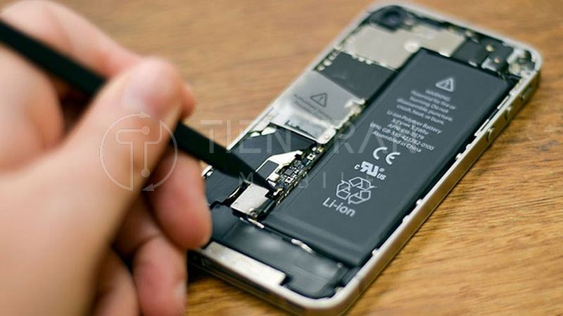 iPhone Đang Sạc Bị Dừng? Nguyên Nhân Và Cách Khắc Phục