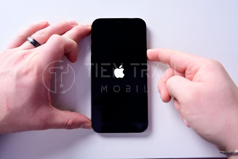iPhone Đang Sạc Bị Dừng? Nguyên Nhân Và Cách Khắc Phục