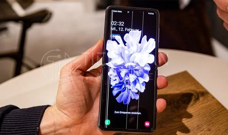 Thay Màn Hình Z Flip 3 Chính Hãng – Thu Xác Đổi Mới