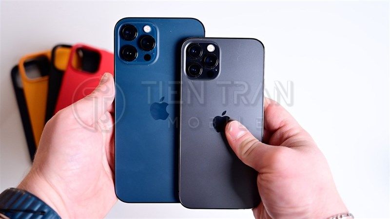 So Sánh 12 Và 12 Pro: Nên Chọn Mẫu Nào Năm 2025?