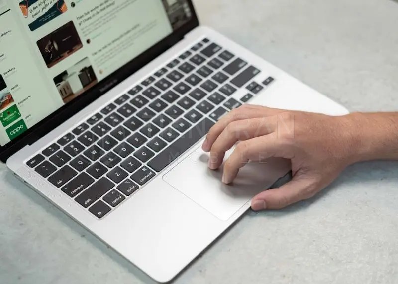 Có Nên Dán Trackpad MacBook Không? Giải Đáp Chi Tiết 12 Có Nên Dán Trackpad MacBook Không? Giải Đáp Chi Tiết