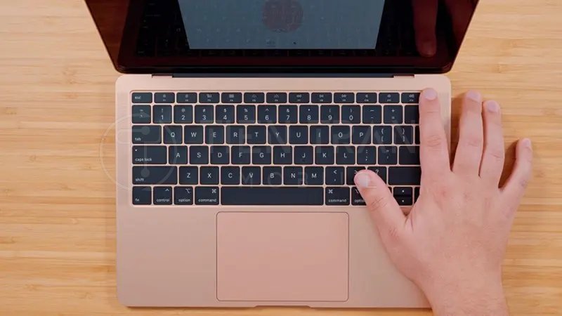 Có Nên Dán Trackpad MacBook Không? Giải Đáp Chi Tiết 13 Có Nên Dán Trackpad MacBook Không? Giải Đáp Chi Tiết