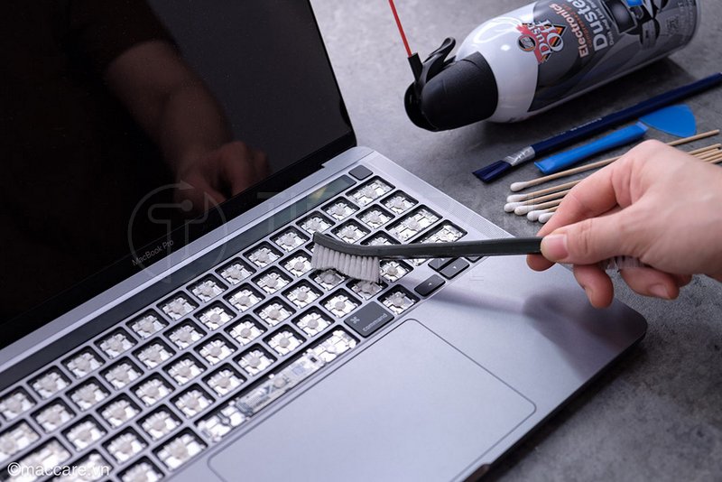 Vệ Sinh Bàn Phím MacBook Đúng Cách An Toàn Và Hiệu Quả 10 Vệ Sinh Bàn Phím MacBook Đúng Cách An Toàn Và Hiệu Quả