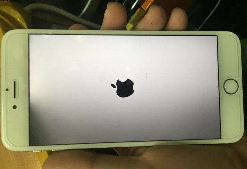 Màn Hình iPhone Bị Đen 1 Góc – Nguyên Nhân Cách Khắc Phục 11 Màn Hình iPhone Bị Đen 1 Góc – Nguyên Nhân Cách Khắc Phục