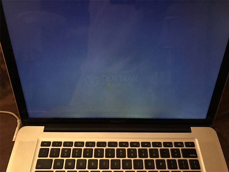 Màn Hình MacBook Bị Hở Sáng: Nguyên Nhân & Cách Xử Lý Chuẩn 11 Màn Hình MacBook Bị Hở Sáng: Nguyên Nhân & Cách Xử Lý Chuẩn