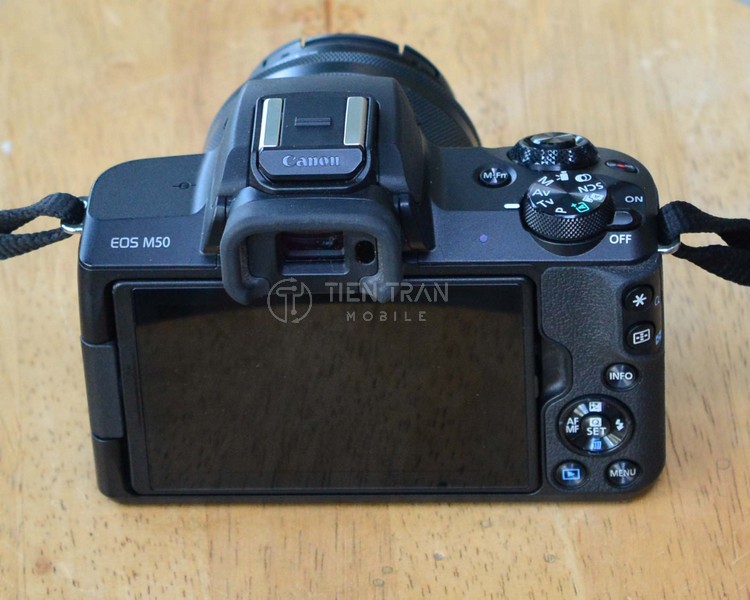 Máy Ảnh Canon EOS M50 Kèm Lens Kit EF-M 15-45mm 3.5-6.3 IS 7 Máy Ảnh Canon EOS M50 Kèm Lens Kit EF-M 15-45mm 3.5-6.3 IS