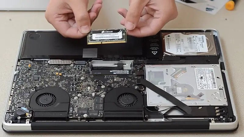 Nâng Cấp RAM MacBook – Cách Tăng Hiệu Năng Nhanh 9 Nâng Cấp RAM MacBook – Cách Tăng Hiệu Năng Nhanh