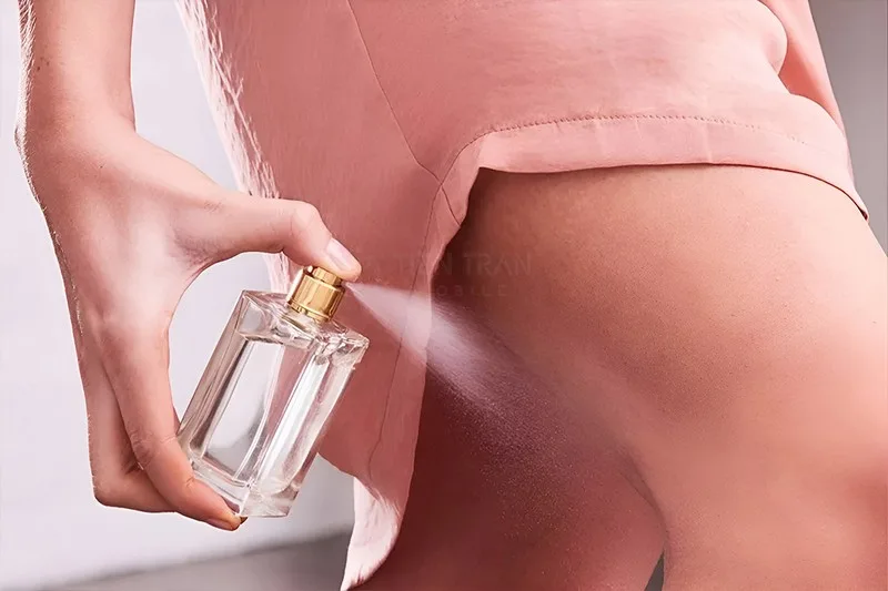 Nên Xịt Nước Hoa Vào Đâu Để Thơm Lâu Và Đúng Cách?