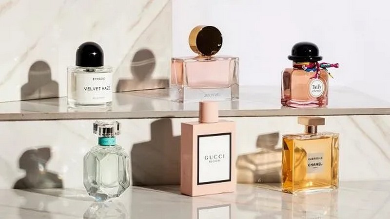 Nước Hoa Mini Là Gì? Lựa Chọn Tiện Lợi Cho Người Mới