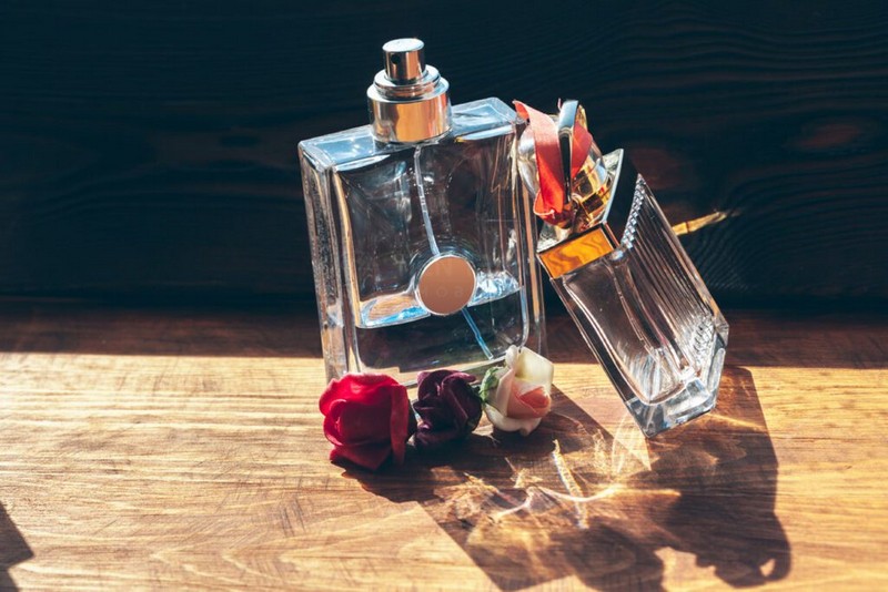 Nước Hoa Unisex Là Gì? Vì Sao Ai Dùng Cũng Hợp 12 Nước Hoa Unisex Là Gì? Vì Sao Ai Dùng Cũng Hợp