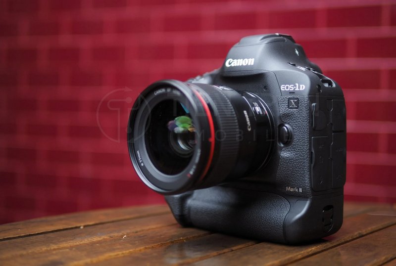 Canon EOS 1D X Mark II: DSLR Thể Thao 14fps 4K 14 Canon EOS 1D X Mark II: DSLR Thể Thao 14fps 4K