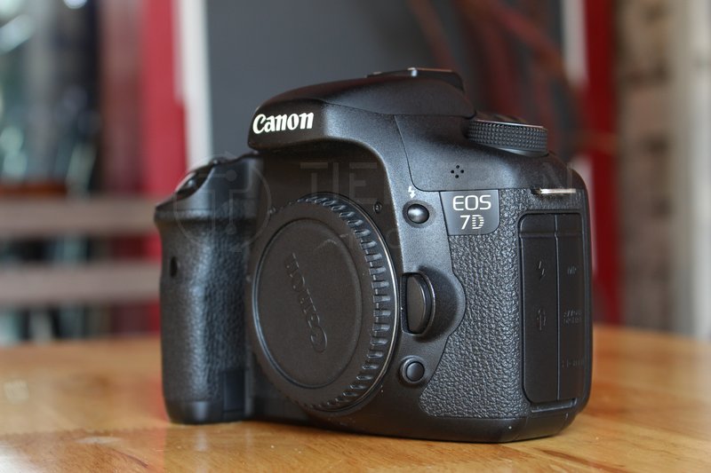 Canon EOS 7D: Cỗ Máy Thể Thao Siêu Rẻ Cho Sinh Viên 2026 16 Canon EOS 7D: Cỗ Máy Thể Thao Siêu Rẻ Cho Sinh Viên 2026