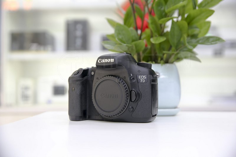 Canon EOS 7D: Cỗ Máy Thể Thao Siêu Rẻ Cho Sinh Viên 2026 18 Canon EOS 7D: Cỗ Máy Thể Thao Siêu Rẻ Cho Sinh Viên 2026