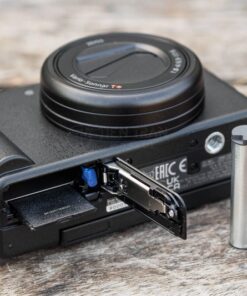 So sánh Sony ZV-1 II và bản tiền nhiệm
