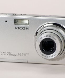 Ricoh R50: Compact Nhỏ Gọn, Dễ Dùng Cho Người Mới