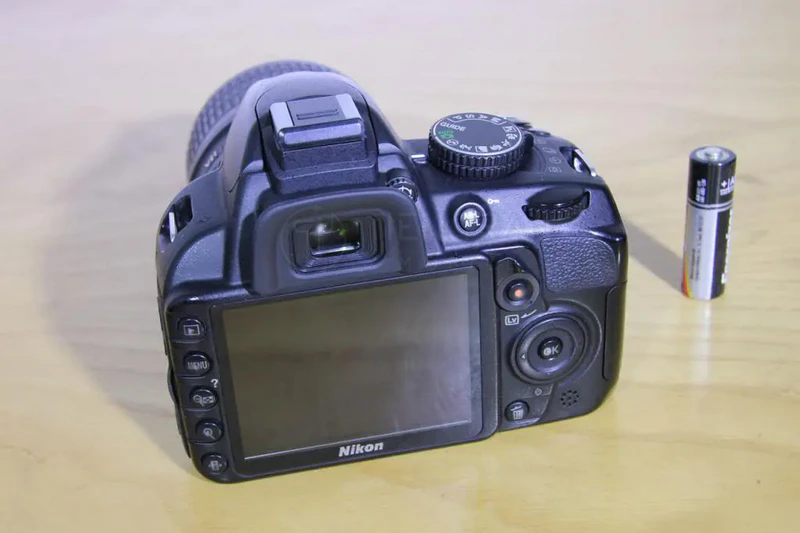 Nikon D3100 | DSLR APS-C | 14.2MP | Full HD 1080p