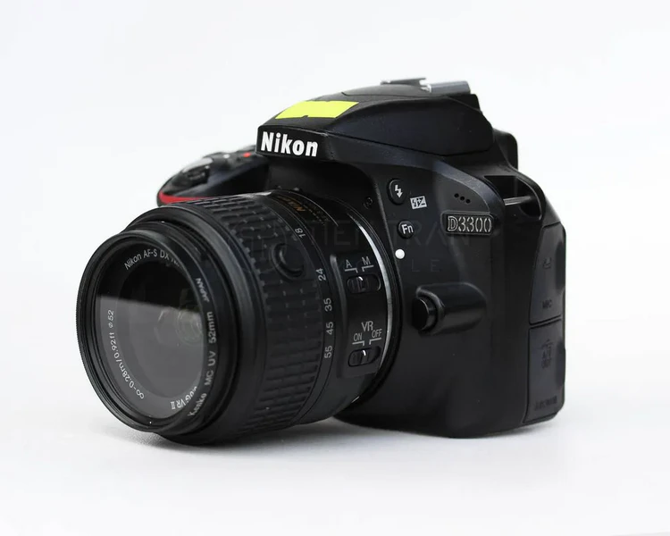 Nikon D3300 | DSLR APS-C | 24.2MP | 5fps | Full HD