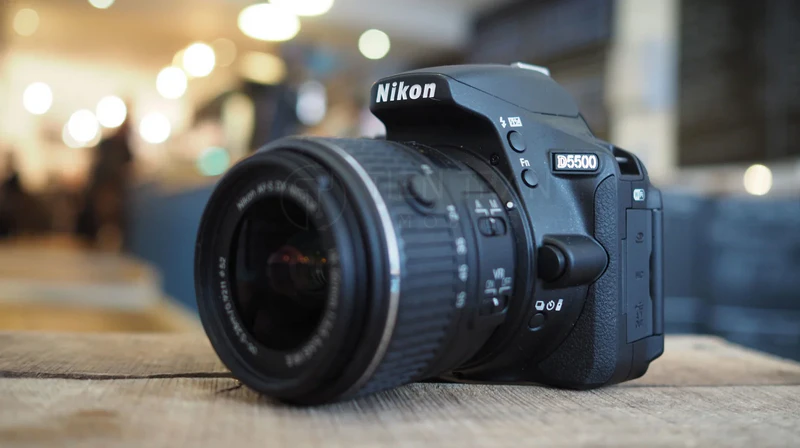 Nikon D5500 | DSLR APS-C | 24.2MP | Màn Hình Cảm Ứng