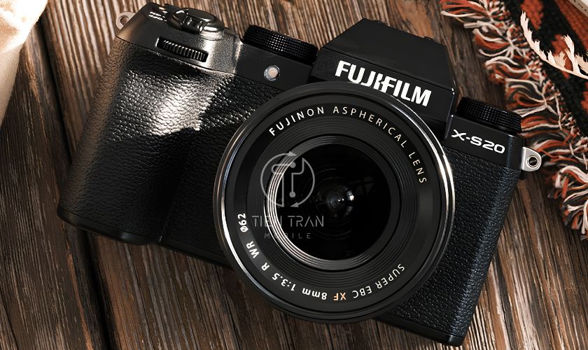 Fujifilm X-S20