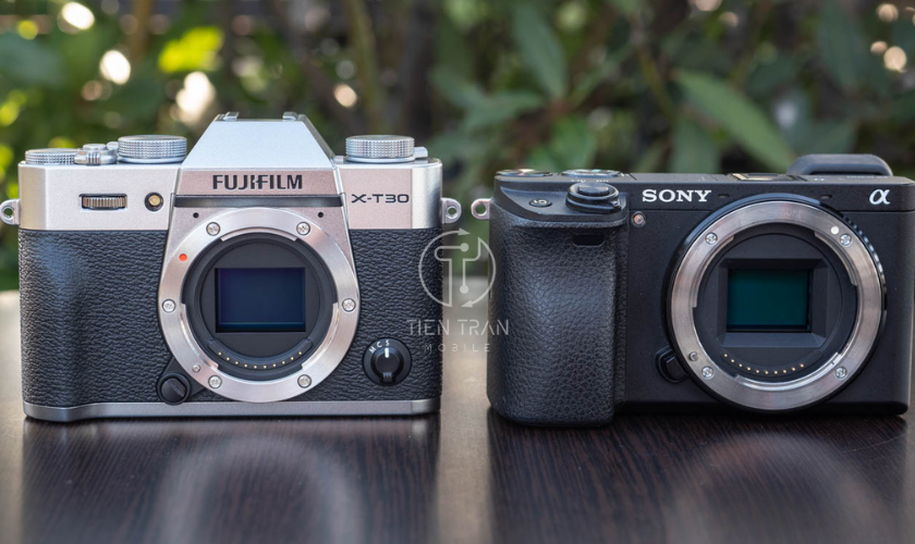 Fujifilm XT30 với Sony A6400 nên chọn máy nào tốt nhất?