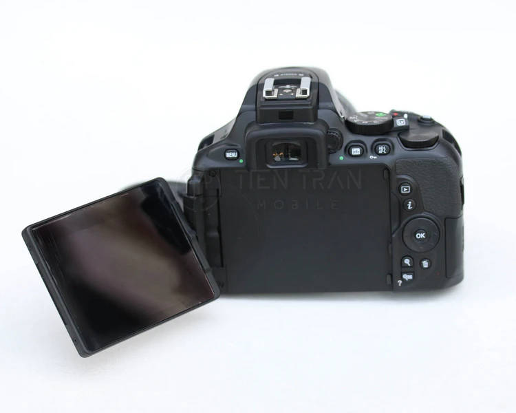 Nikon D5600 | DSLR APS-C | 24.2MP | Full HD