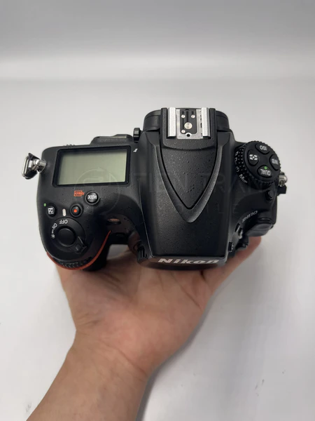Nikon D810 | DSLR Full Frame | 36.3MP | ISO 51200