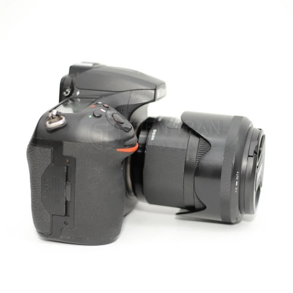 Nikon D810 | DSLR Full Frame | 36.3MP | ISO 51200