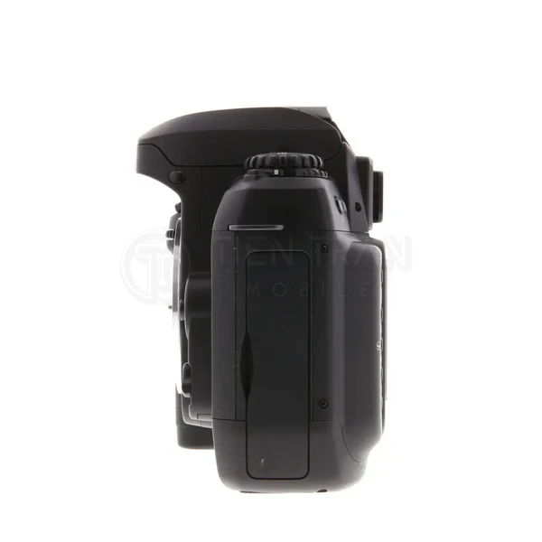 Nikon D100 | DSLR APS-C | CCD 6.1MP | 3fps