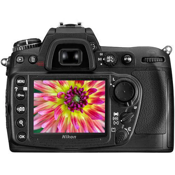 Nikon D300 | DSLR APS-C | 12.3MP | AF 51 Điểm