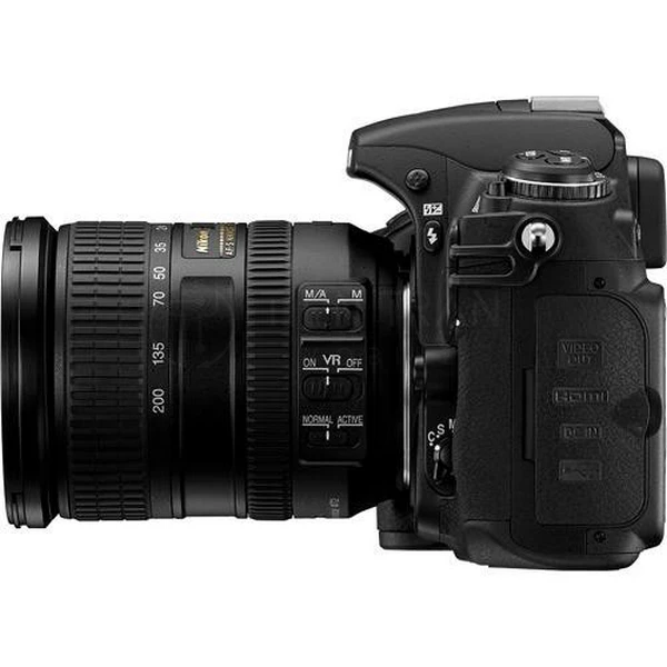 Nikon D300 | DSLR APS-C | 12.3MP | AF 51 Điểm