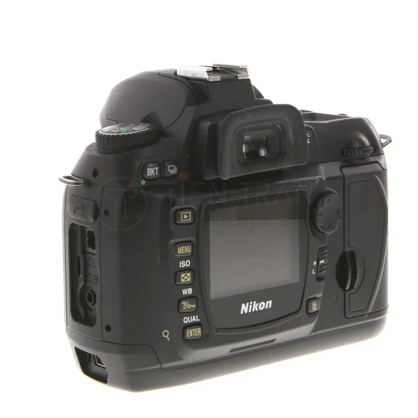 Nikon D70S | DSLR APS-C | CCD 6.1MP | 3fps | Cổ Điển
